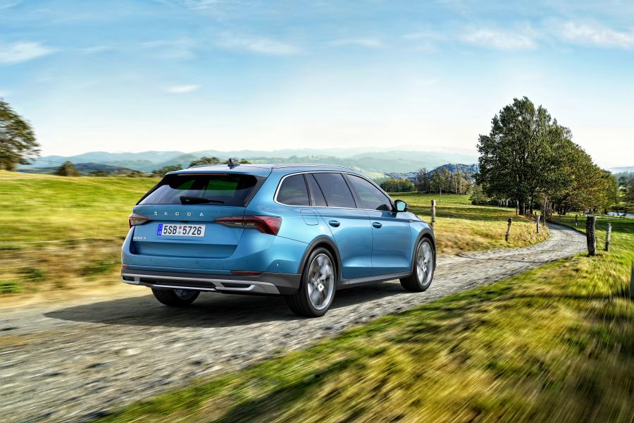  Skoda Octavia Scout 2020 года  (WW) (фото 3 из 26)